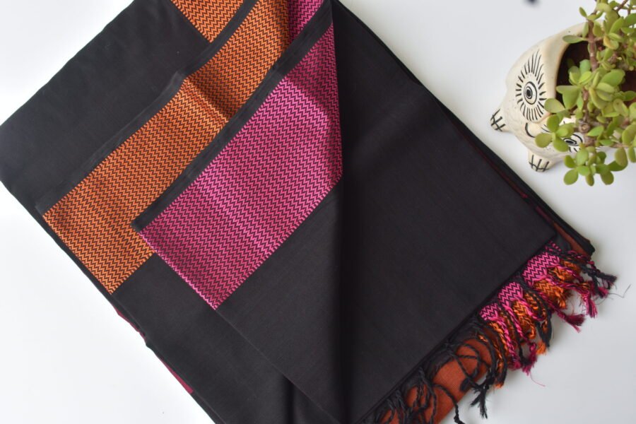 Maheshwari Mughal Black Saree - Image 15