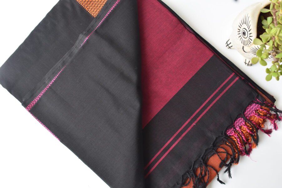 Maheshwari Mughal Black Saree - Image 14
