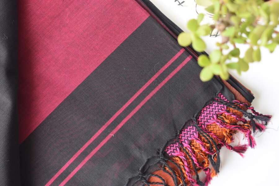 Maheshwari Mughal Black Saree - Image 13
