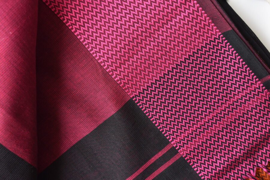 Maheshwari Mughal Black Saree - Image 11