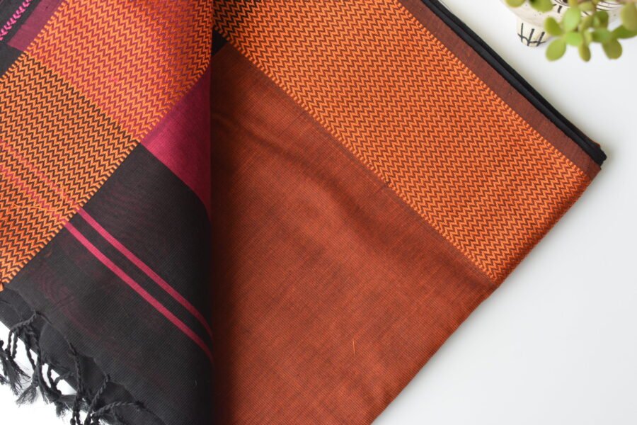 Maheshwari Mughal Black Saree - Image 9