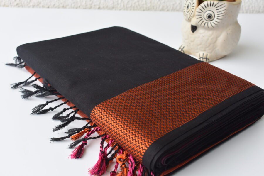 Maheshwari Mughal Black Saree - Image 7