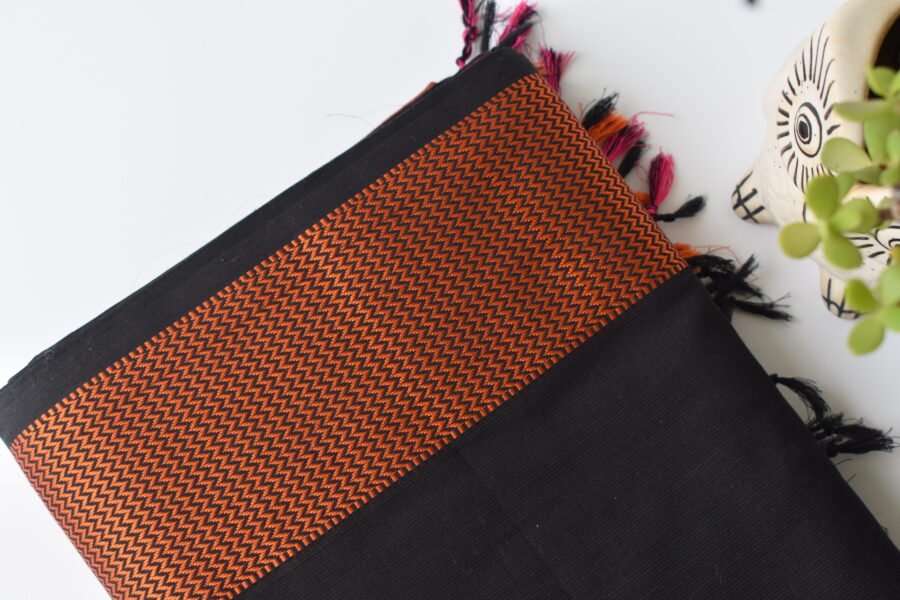 Maheshwari Mughal Black Saree - Image 3