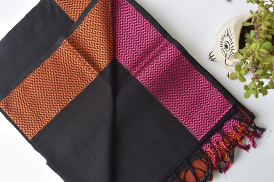 Maheshwari Mughal Black Saree - Image 17