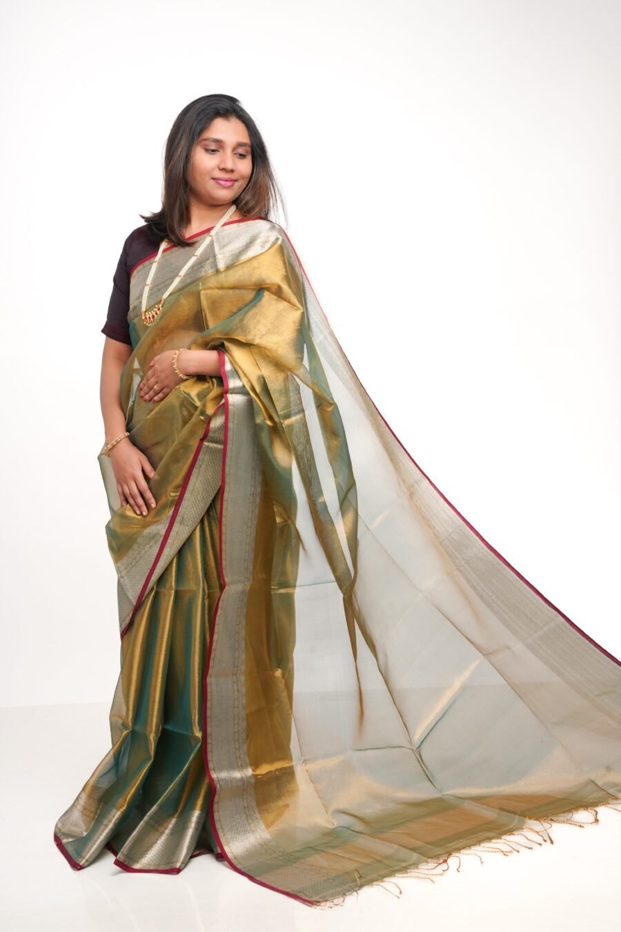 RAGA Golden Banarasi Silk Plain Saree - Image 3