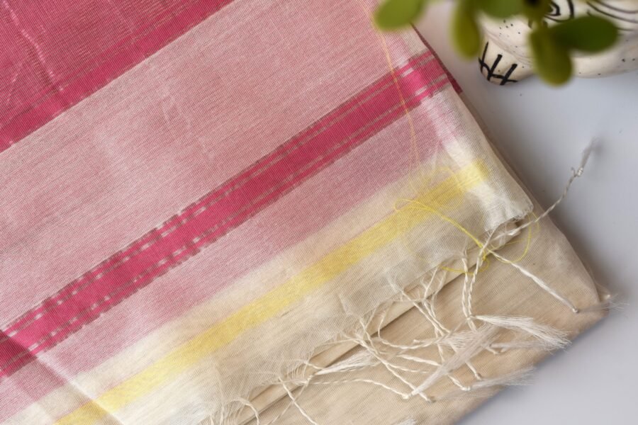 Maheshwari Chameli Border Buti White/Pink Saree - Image 17