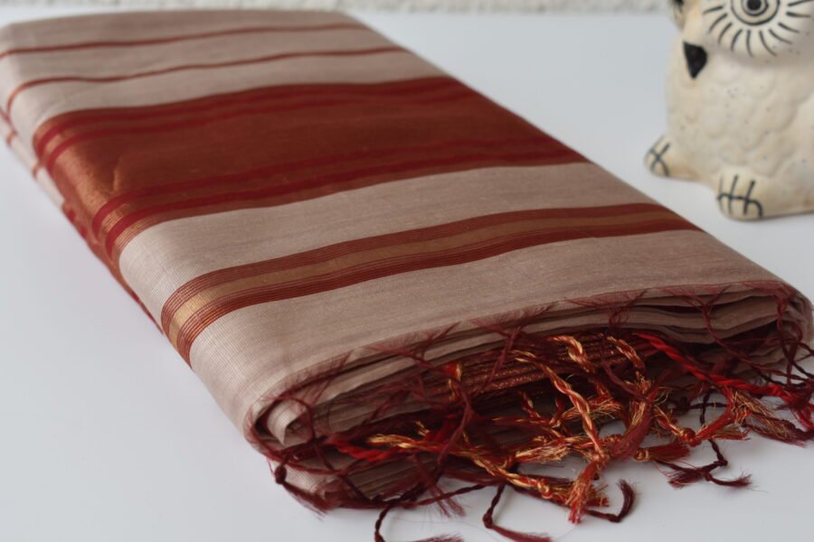Maheshwari Diamond Border Beige/Red Saree - Image 8