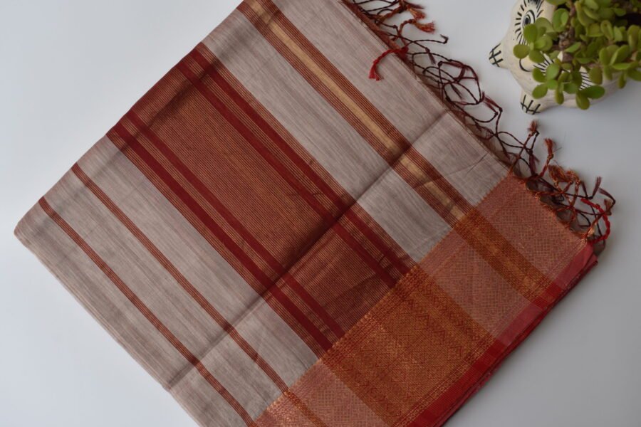 Maheshwari Diamond Border Beige/Red Saree - Image 18