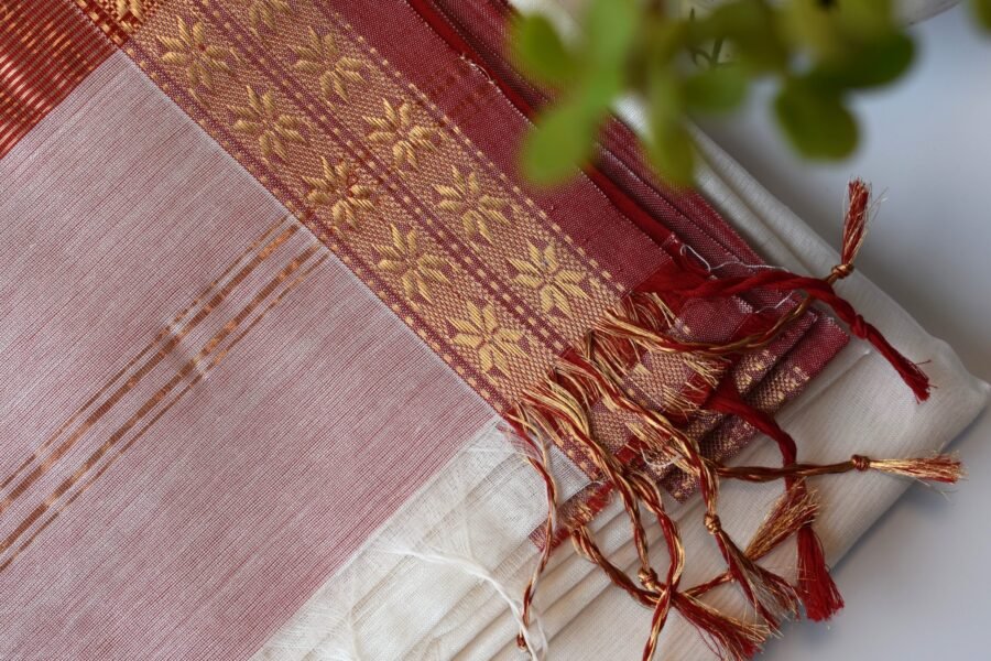 Maheshwari Chameli Border White/Red Saree - Image 24