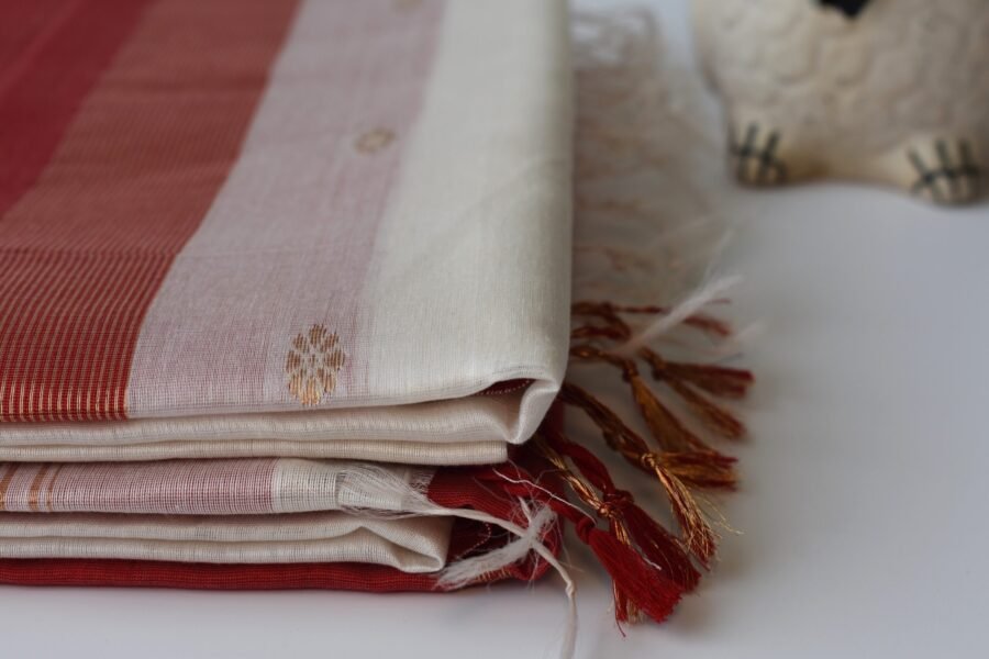 Maheshwari Chameli Border White/Red Saree - Image 6