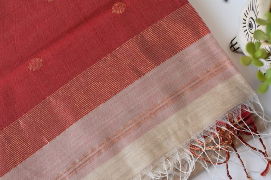 Chameli border white red saree