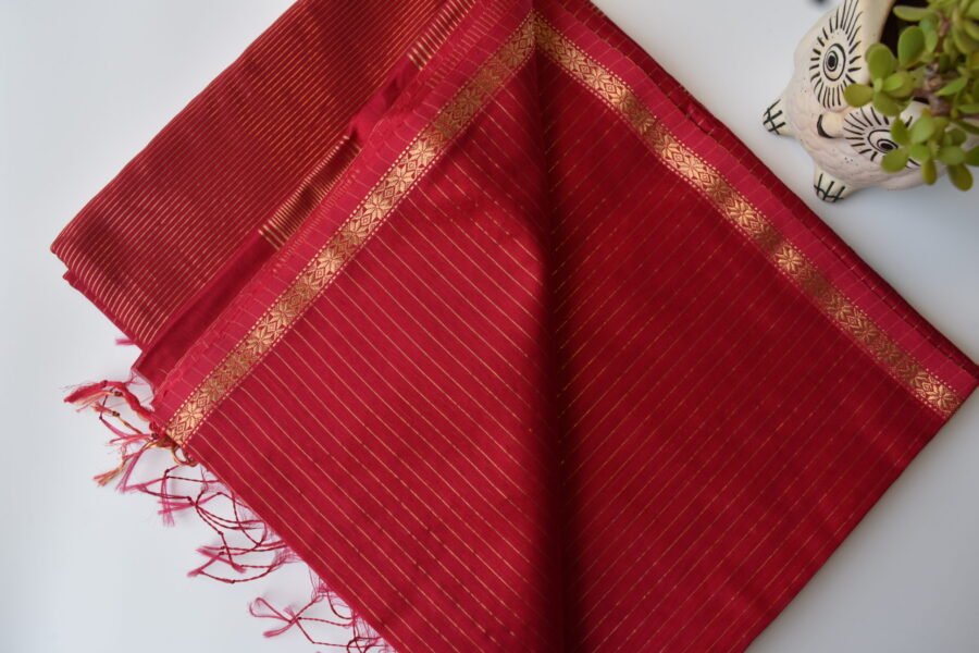 maheshwari-chameli-border-goldenstripes-hotpink-saree