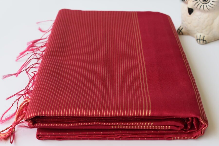 maheshwari-chameli-border-goldenstripes-hotpink-saree