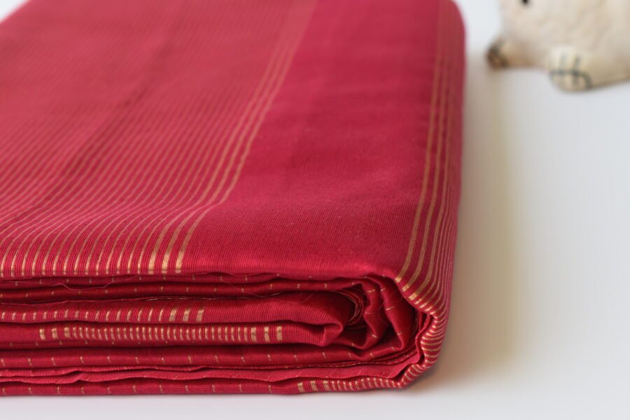 maheshwari-chameli-border-goldenstripes-hotpink-saree