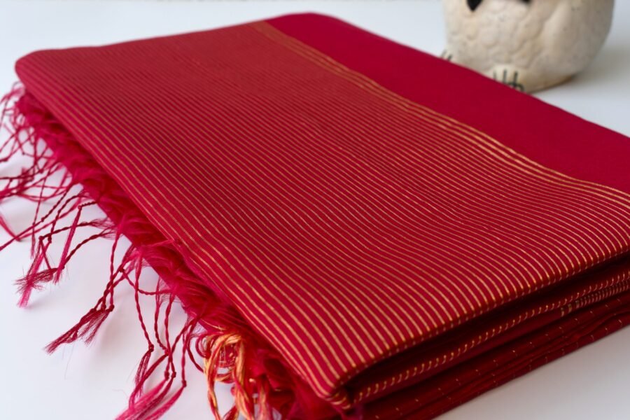 maheshwari-chameli-border-goldenstripes-hotpink-saree