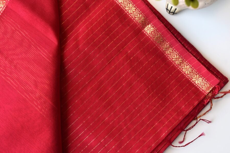 maheshwari-chameli-border-goldenstripes-hotpink-saree