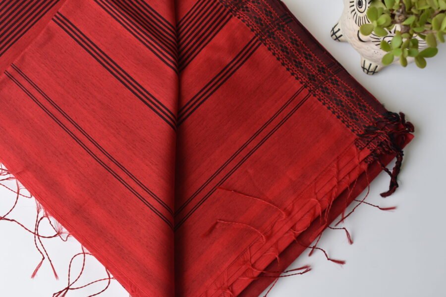 Maheshwari Diamond Border Blood Red Saree - Image 9