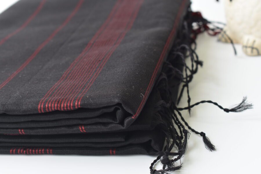 Maheshwari V Border Black Saree - Image 6
