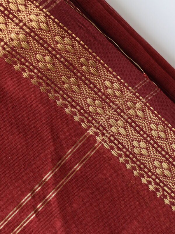 maheshwari-diamond-border-maroon-saree