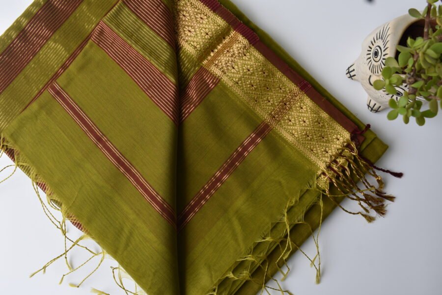 maheshwari-diamond-border-green-saree